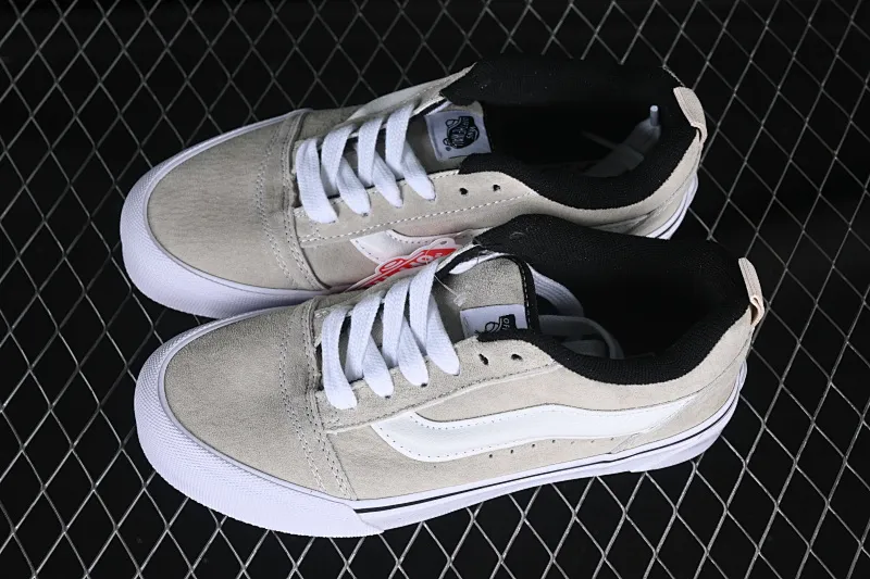 All categories Vans Vans series Vans Low Vans low-top Vans Knu Skool Vans low-top retro casual fat bread shoes VN0009QCBLK